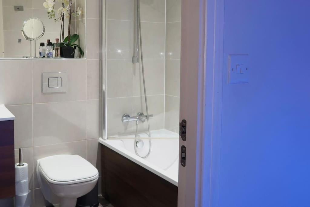 Cosy City Centre Apartment With Parking Birmingham Esterno foto