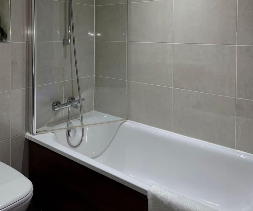 Cosy City Centre Apartment With Parking Birmingham Esterno foto